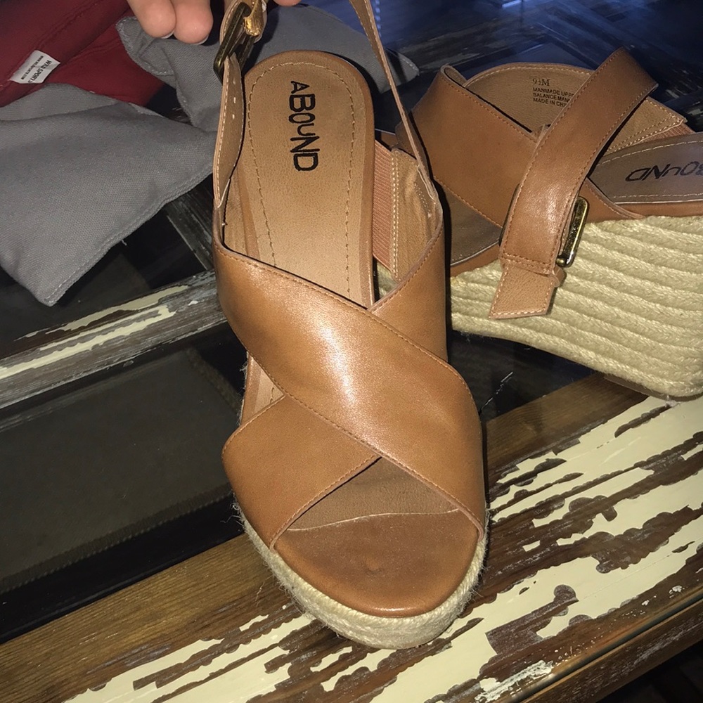 Designer shoes - Picture 2 of 2